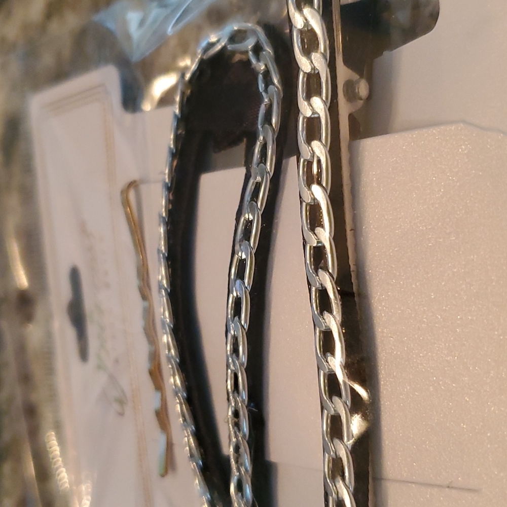 Princess Accessories Silver and Gold Hair Clips - Picture 2 of 3